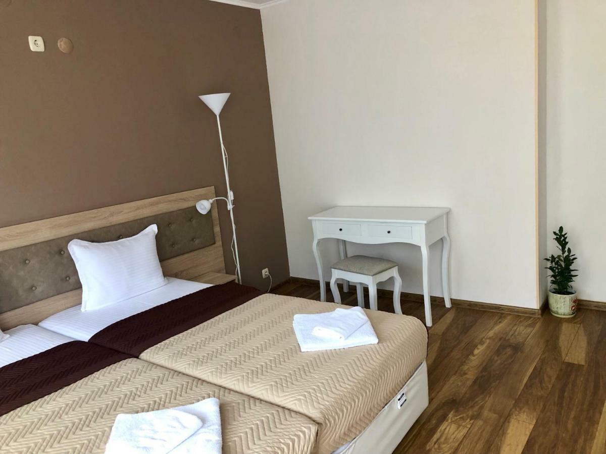 קיוסטנדיל Family Hotel Ring & Thermal מראה חיצוני תמונה