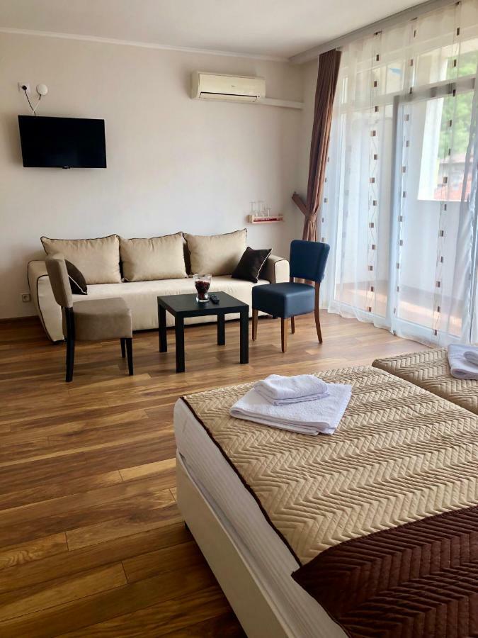 קיוסטנדיל Family Hotel Ring & Thermal מראה חיצוני תמונה